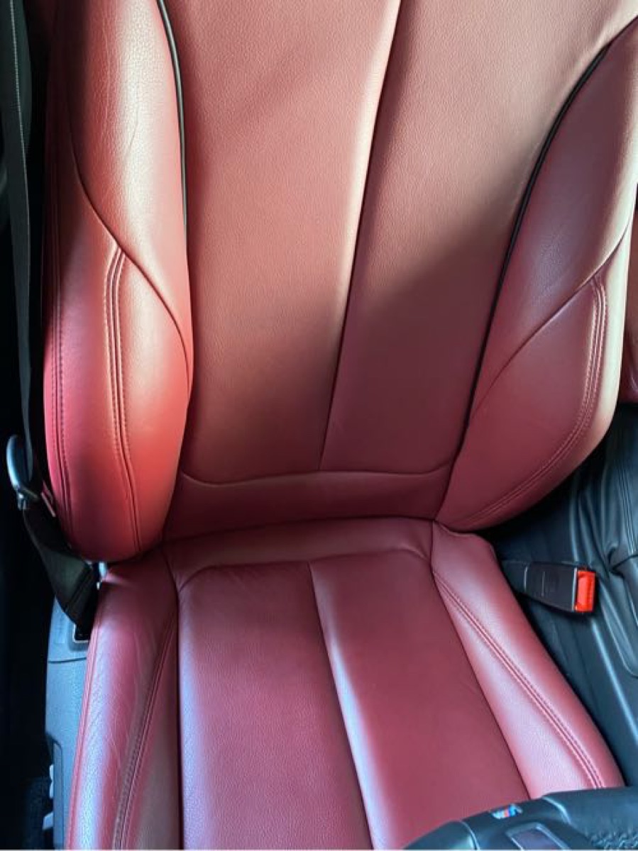 自動車内装修理 BMWシート劣化修理 施工写真 3