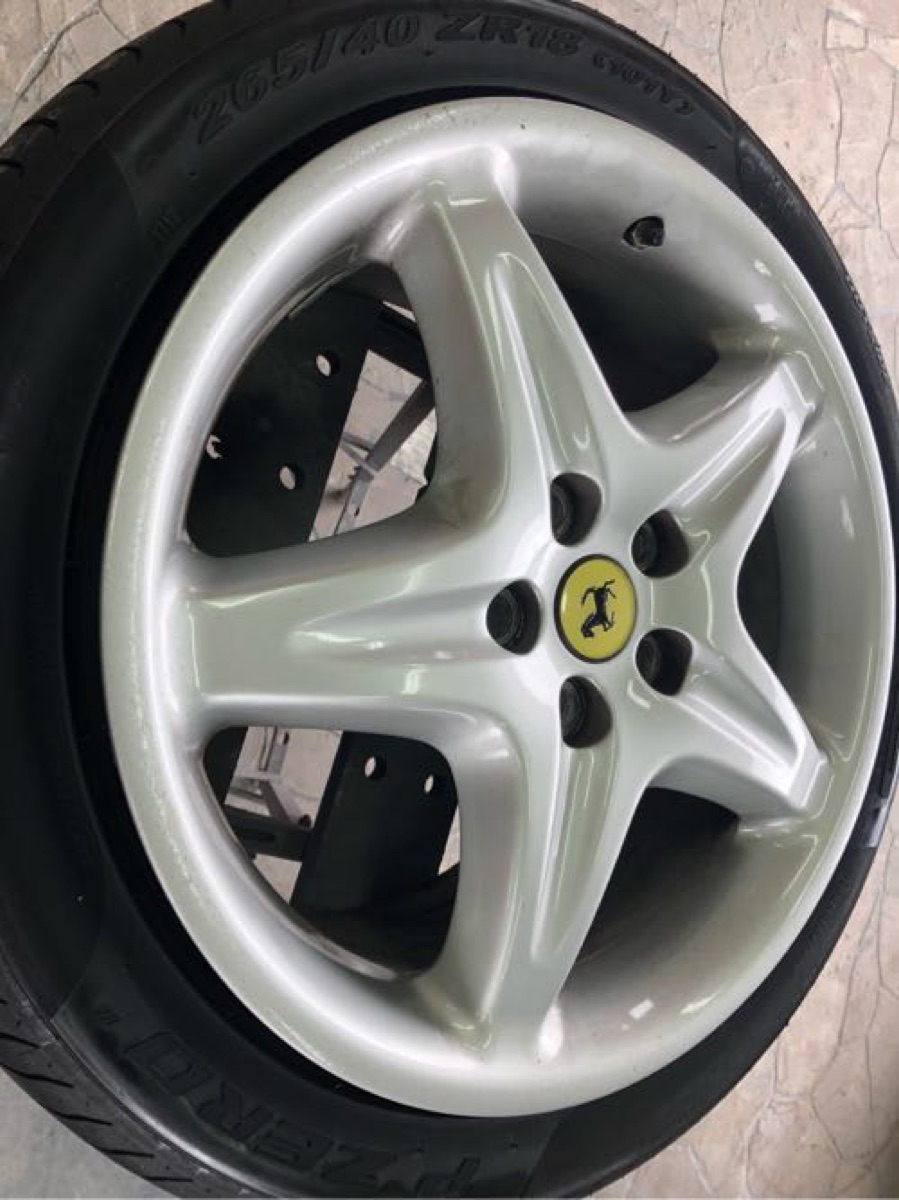 フェラーリ純正ホイール シルバー腐食修理