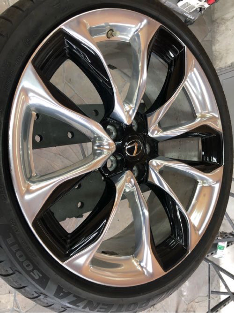 レクサスLC 純正ホイール 部分塗装修理 施工写真 1
