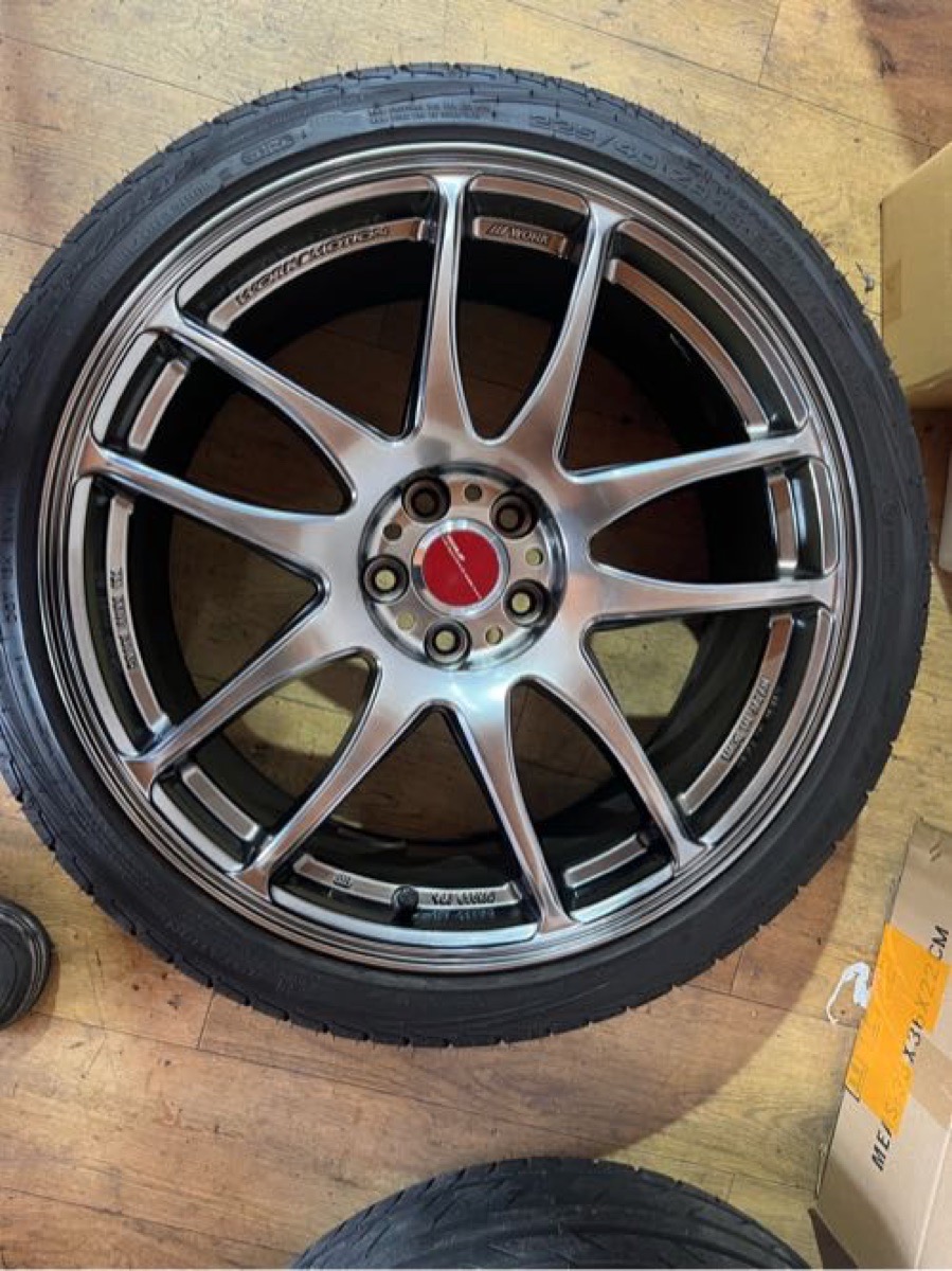 ハイパーシルバーホイール修理 純正ホイール 部分塗装修理 施工写真 2